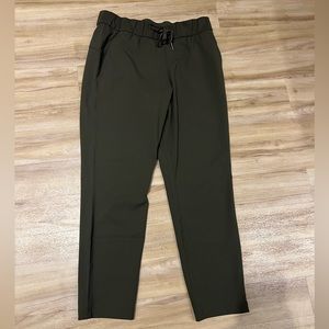 Lululemon On The Fly 7/8 Pants Women’s Size 6
